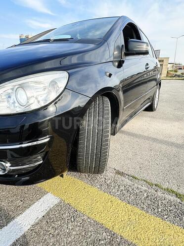 Mercedes B 180 2009, 126,000 km - 1.7 л - Bakı