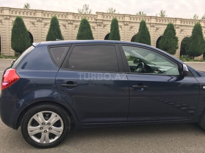 Kia Ceed 2009, 118,000 km - 1.4 л - Gəncə
