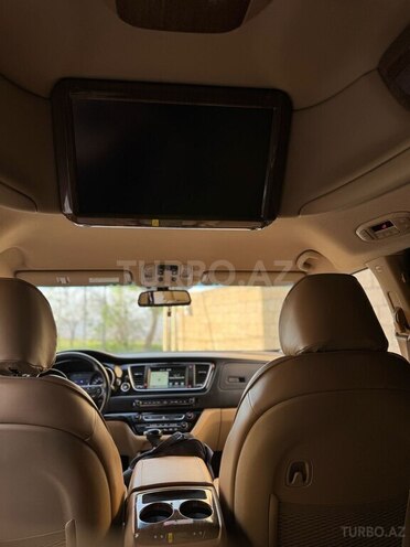 Kia Carnival 2015, 200,000 km - 2.2 l - Bakı