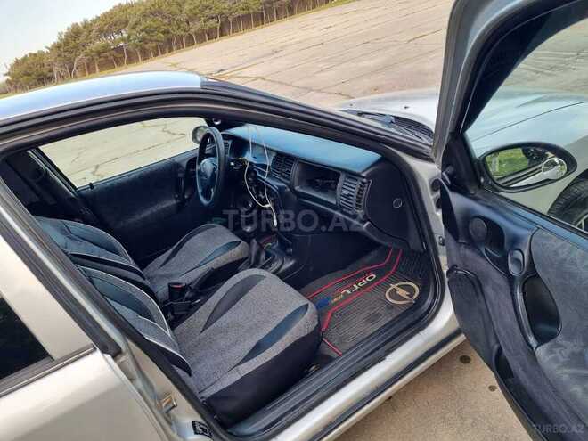 Opel Vectra 1999, 190,000 km - 1.6 l - Sumqayıt