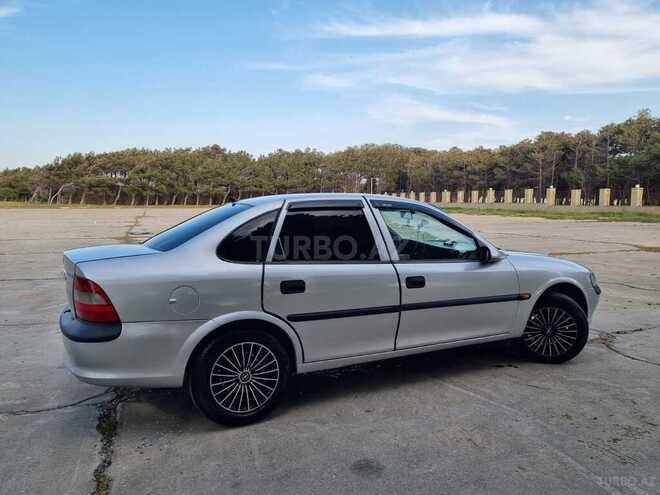 Opel Vectra 1999, 190,000 km - 1.6 l - Sumqayıt