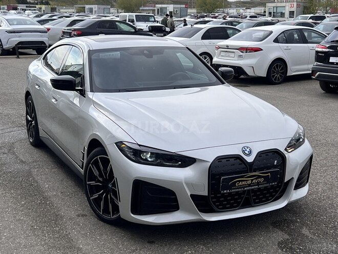 BMW i4-2