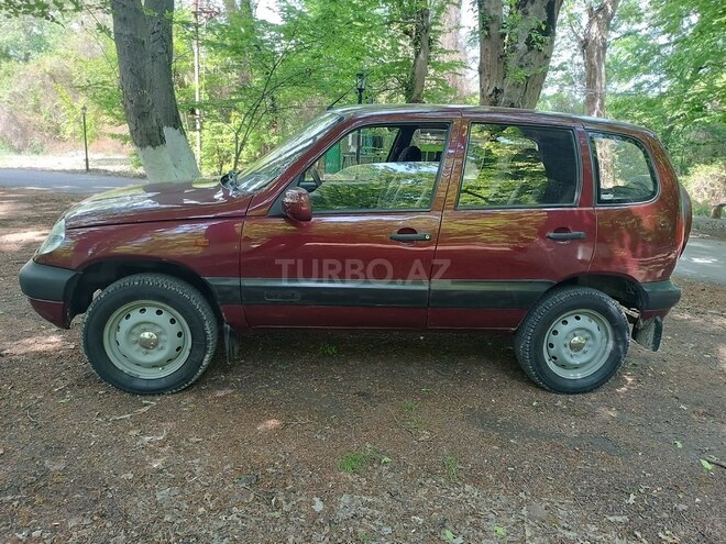 Chevrolet Niva 2004, 200,000 km - 1.7 l - Xaçmaz