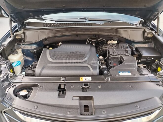 Hyundai Santa Fe-11
