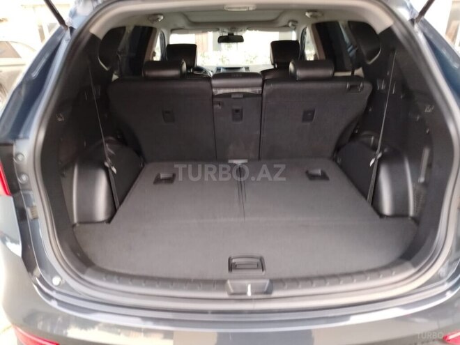 Hyundai Santa Fe-13