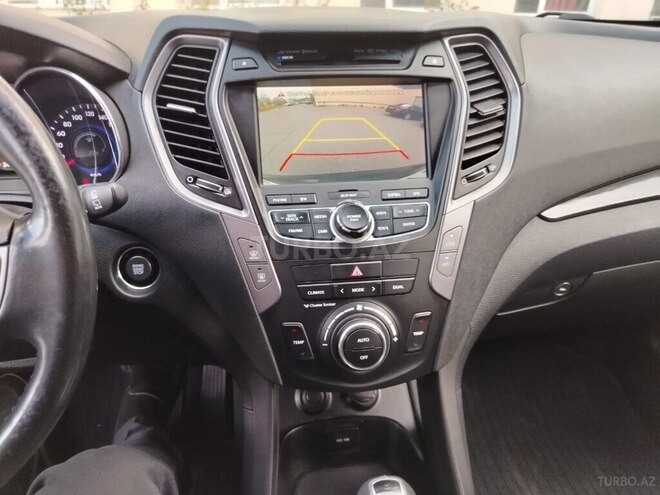Hyundai Santa Fe-15