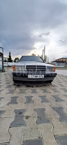 Mercedes 190 1990, 350,000 km - 2.5 л - Astara