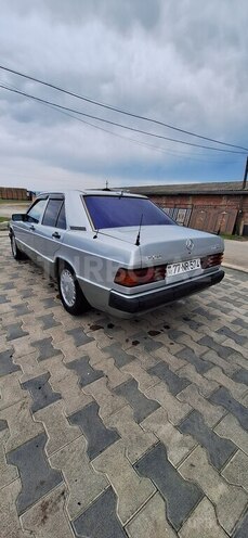 Mercedes 190 1990, 350,000 km - 2.5 л - Astara