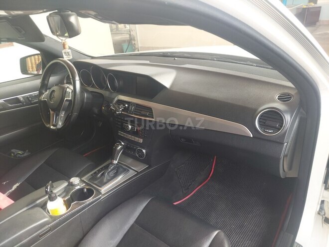 Mercedes C 250-12