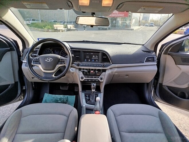 Hyundai Elantra 2017, 72,000 km - 2.0 л - Bakı