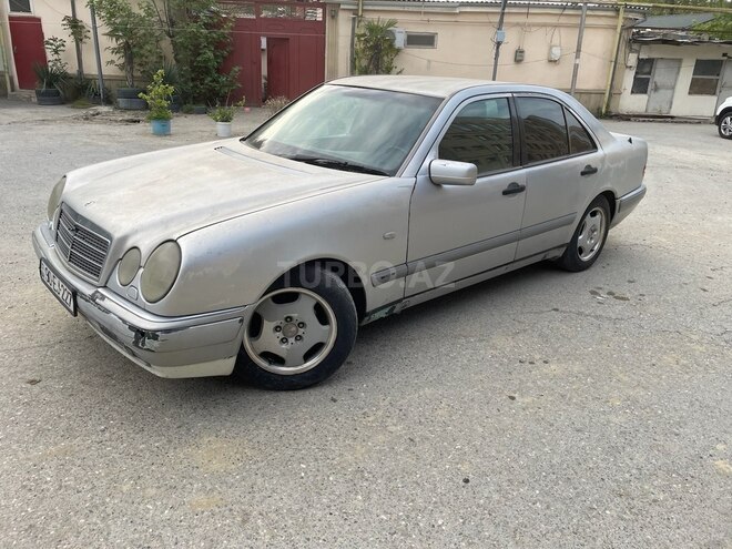 Mercedes E 230 1995, 289,452 km - 2.3 l - Bakı