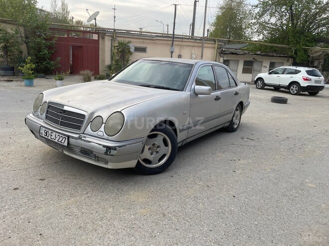 Mercedes E 230 1995, 289,452 km - 2.3 l - Bakı