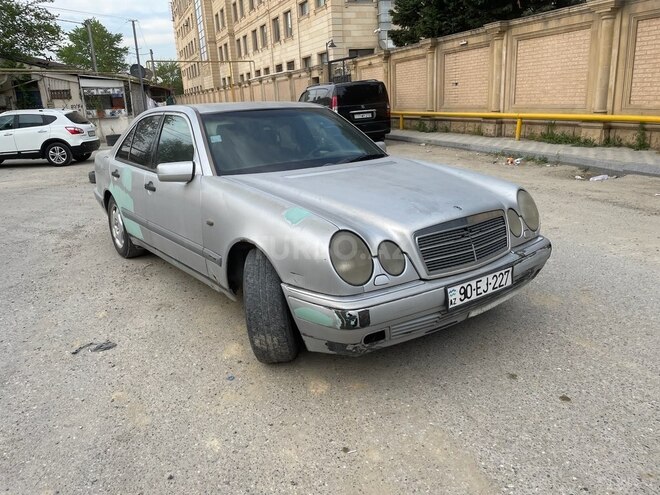 Mercedes E 230 1995, 289,452 km - 2.3 l - Bakı