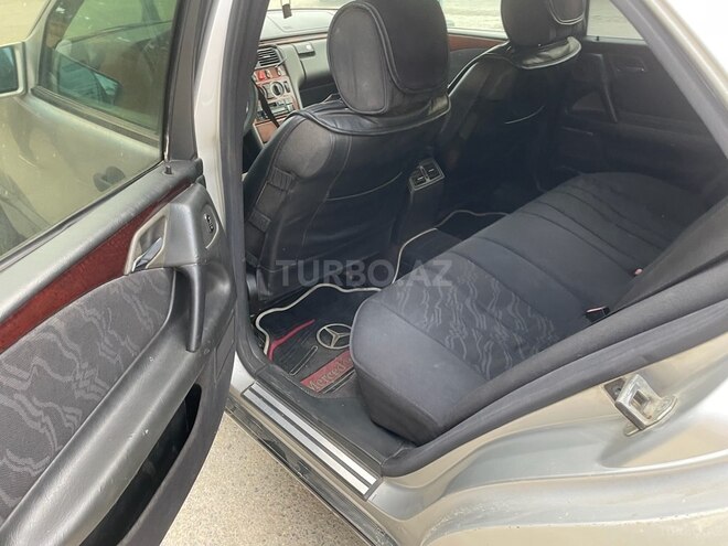 Mercedes E 230 1995, 289,452 km - 2.3 l - Bakı