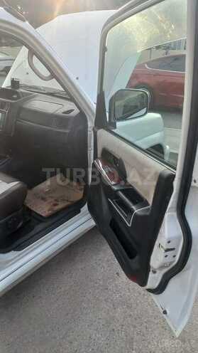 Mitsubishi Pajero io-4