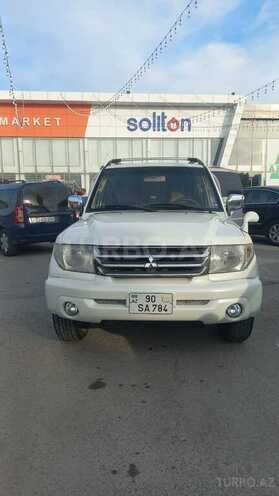 Mitsubishi Pajero io-1