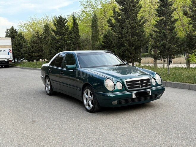 Mercedes E 230 1996, 299,000 km - 2.3 l - Sumqayıt