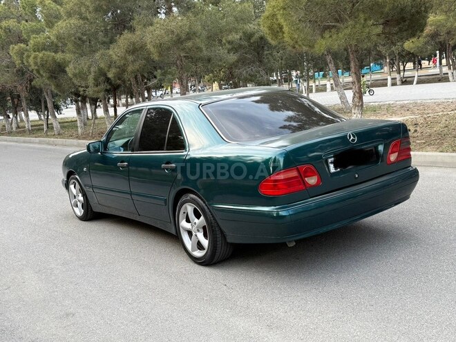 Mercedes E 230 1996, 299,000 km - 2.3 l - Sumqayıt