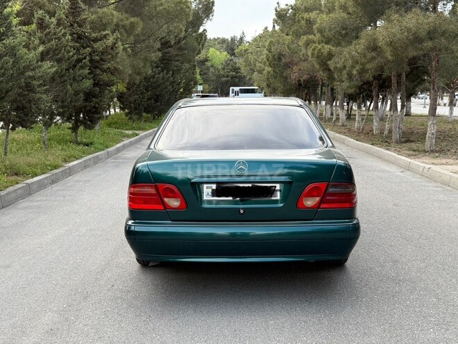 Mercedes E 230 1996, 299,000 km - 2.3 l - Sumqayıt