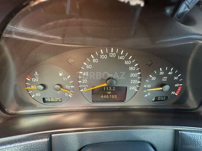 Mercedes E 240 1999, 446,199 km - 2.4 l - Xırdalan