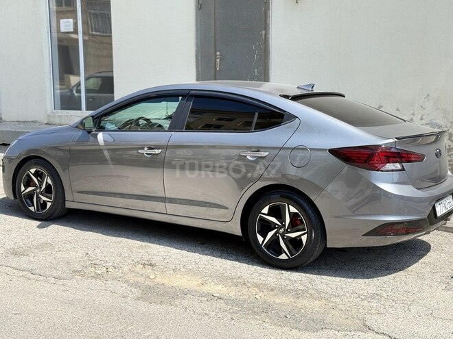 Hyundai Elantra 2019, 153,000 km - 2.0 l - Bakı