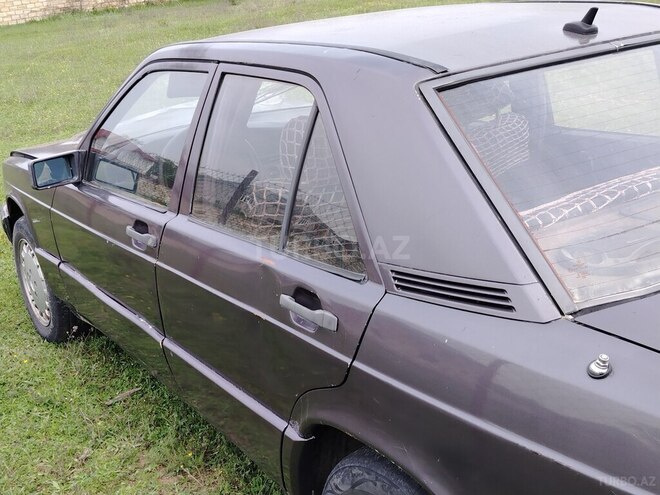 Mercedes A 190 1984, 48,439 km - 2.0 l - Qusar