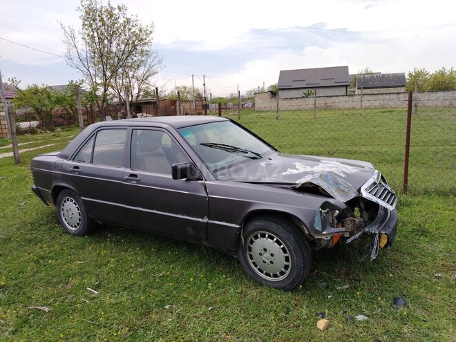 Mercedes A 190 1984, 48,439 km - 2.0 l - Qusar
