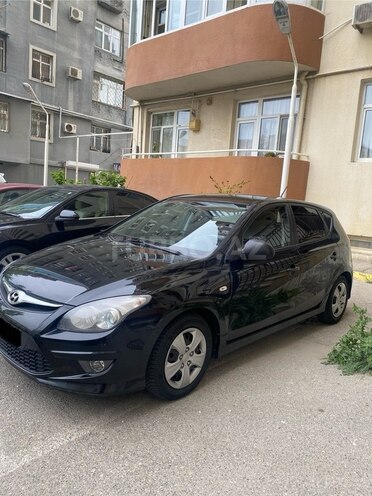 Hyundai i30 2011, 183,000 km - 1.4 л - Bakı