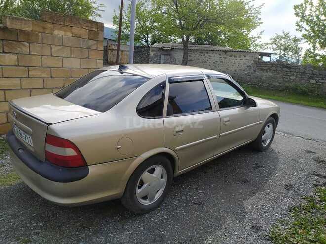Opel Vectra 1996, 299,809 km - 1.8 l - Balakən