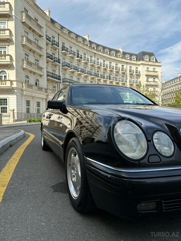 Mercedes E 280 1999, 325,269 km - 2.8 l - Bakı