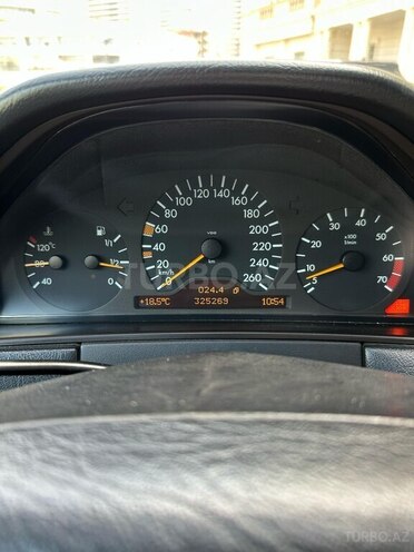Mercedes E 280 1999, 325,269 km - 2.8 l - Bakı