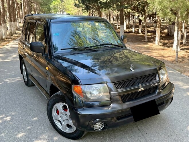 Mitsubishi Pajero io-4