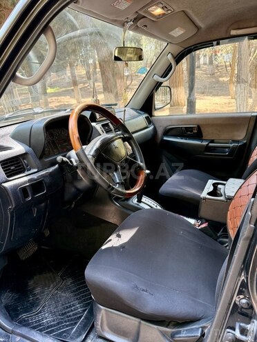 Mitsubishi Pajero io-18