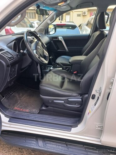 Toyota Land Cruiser Prado-9