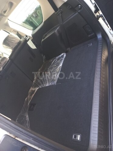 Toyota Land Cruiser Prado-13