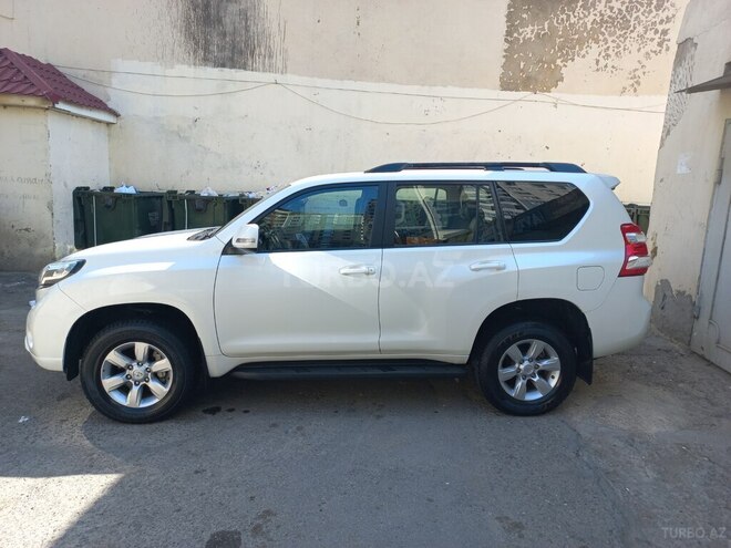 Toyota Land Cruiser Prado-16