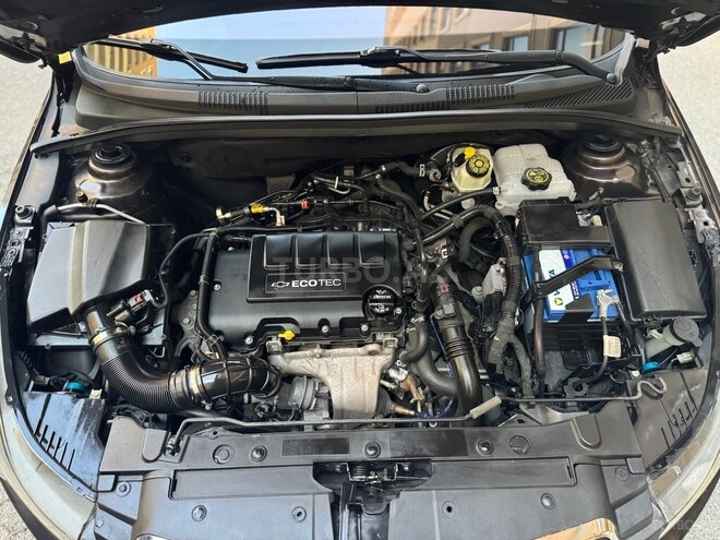 Chevrolet Cruze-10