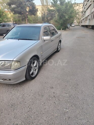 Mercedes C 240 1998, 289,000 km - 2.4 l - Bakı