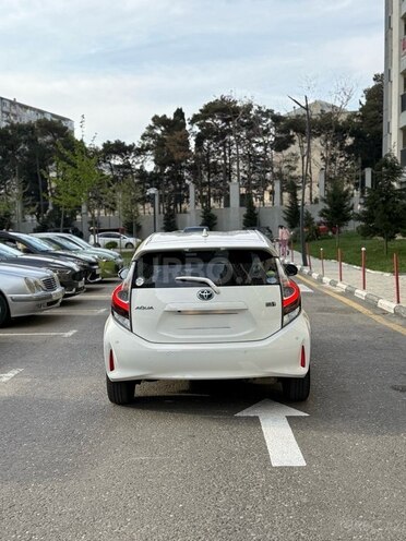 Toyota Aqua 2019, 103,700 km - 1.5 л - Bakı