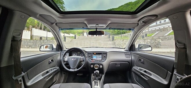 Kia Rio 2008, 202,000 km - 1.6 l - Şəki