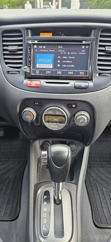 Kia Rio 2008, 202,000 km - 1.6 l - Şəki