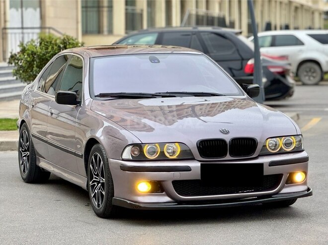 BMW 528 2001, 270,000 km - 2.8 l - Sumqayıt