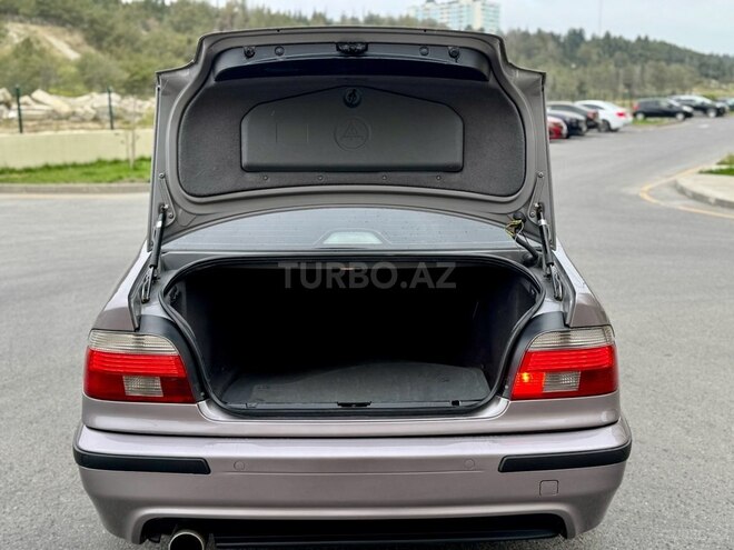 BMW 528 2001, 270,000 km - 2.8 l - Sumqayıt