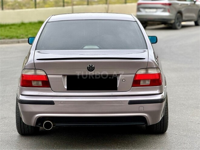 BMW 528 2001, 270,000 km - 2.8 l - Sumqayıt