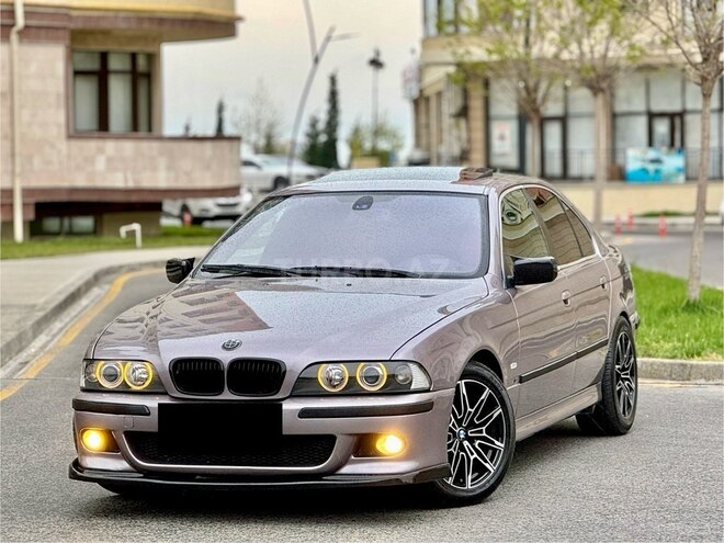 BMW 528 2001, 270,000 km - 2.8 l - Sumqayıt