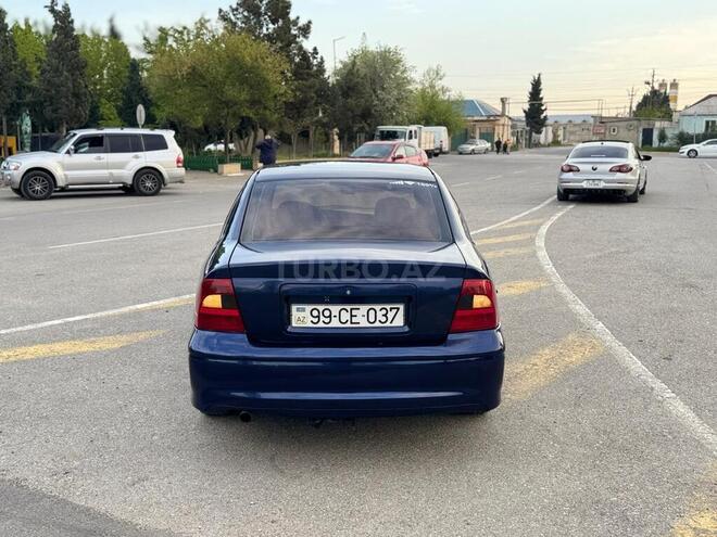 Opel Vectra 1999, 345,780 km - 1.8 l - Sumqayıt