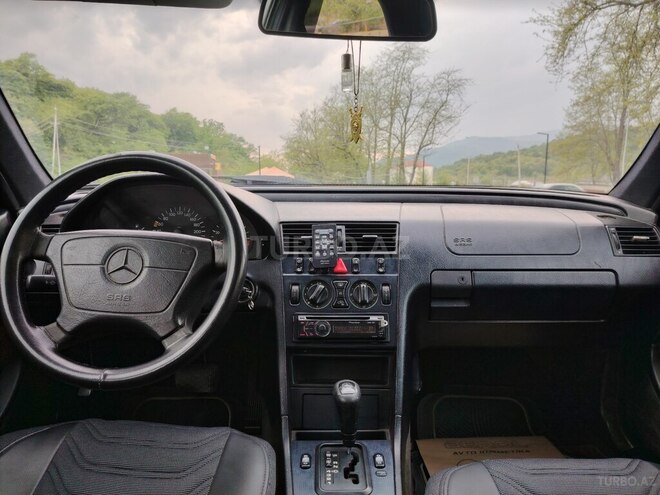 Mercedes C 180 1999, 330,000 km - 1.8 л - Bakı