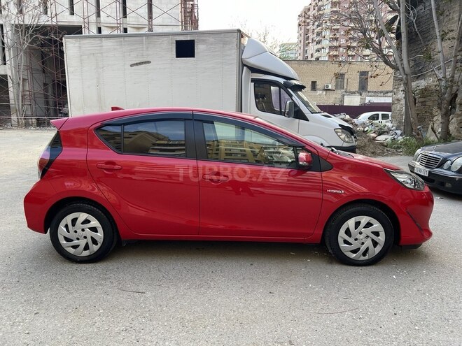 Toyota Aqua 2017, 64,776 km - 1.5 l - Bakı