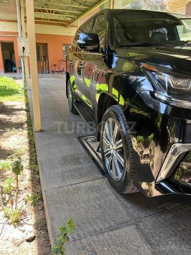 Lexus LX 570-4
