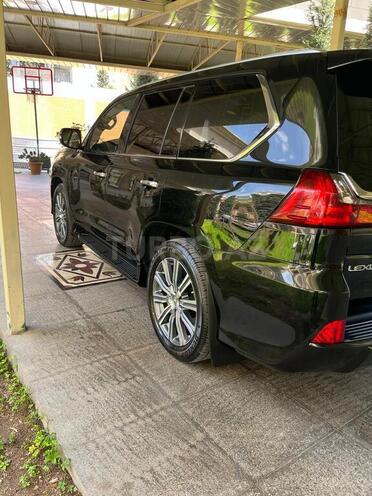 Lexus LX 570-7